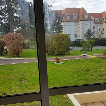 Fradji Et Myriam 公寓